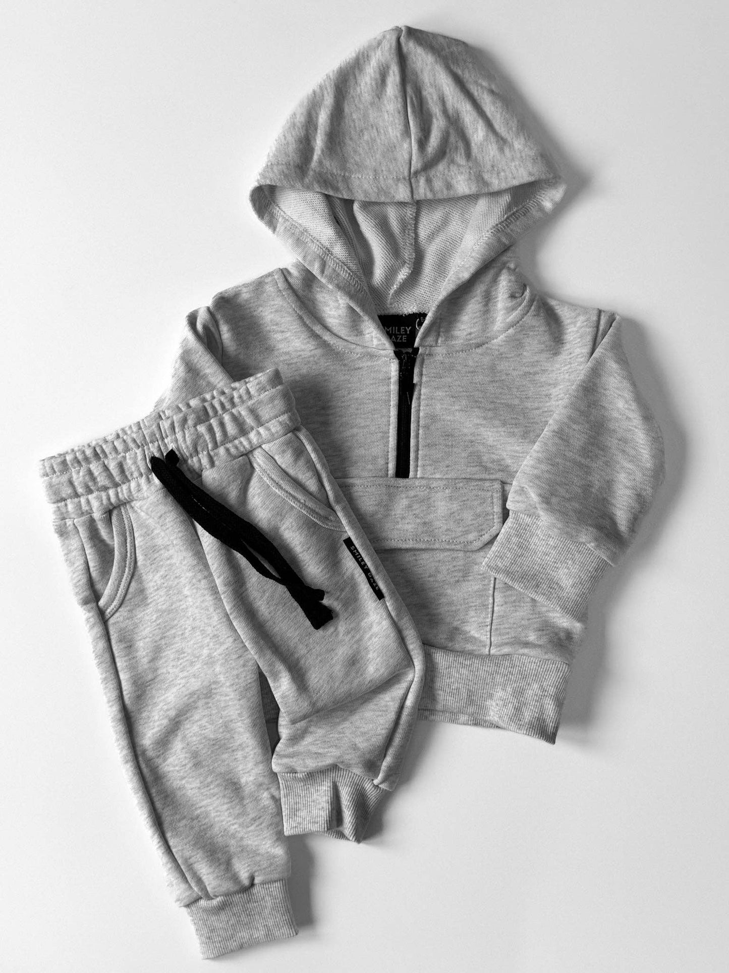 HEATHER GRAY • HALF ZIP HOODIE